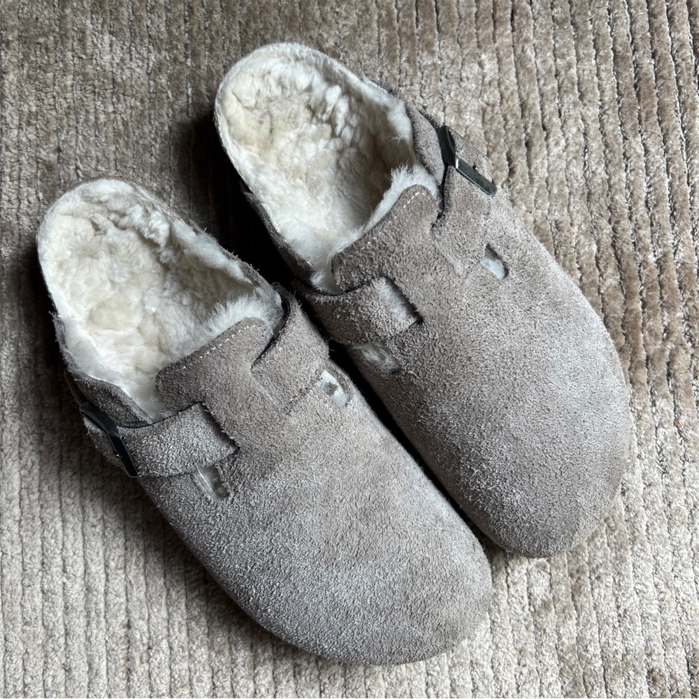 Birkenstock Boston Shearling size 37 EUC Stone Coin